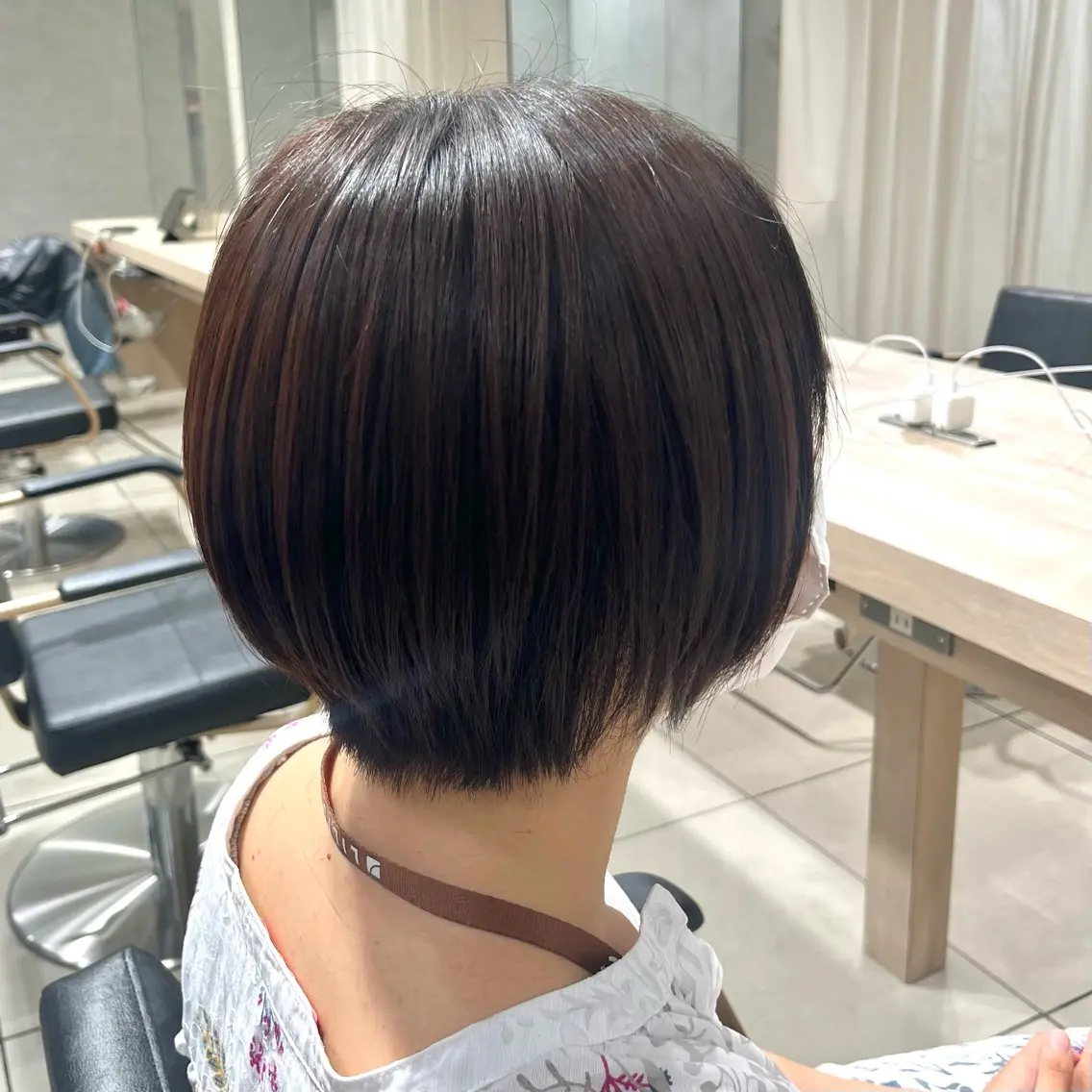 ショート カラー 髪質改善 トリートメント 巖本 真希のヘアスタイル
