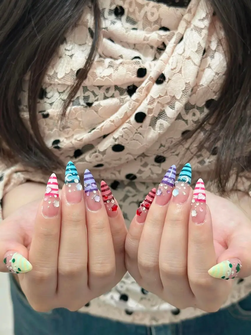 ネイル チークネイル ドット フレンチネイル グラデーション ハート ハンドネイル ハンドケア Eli Muse 新宿ネイルのネイルデザイン