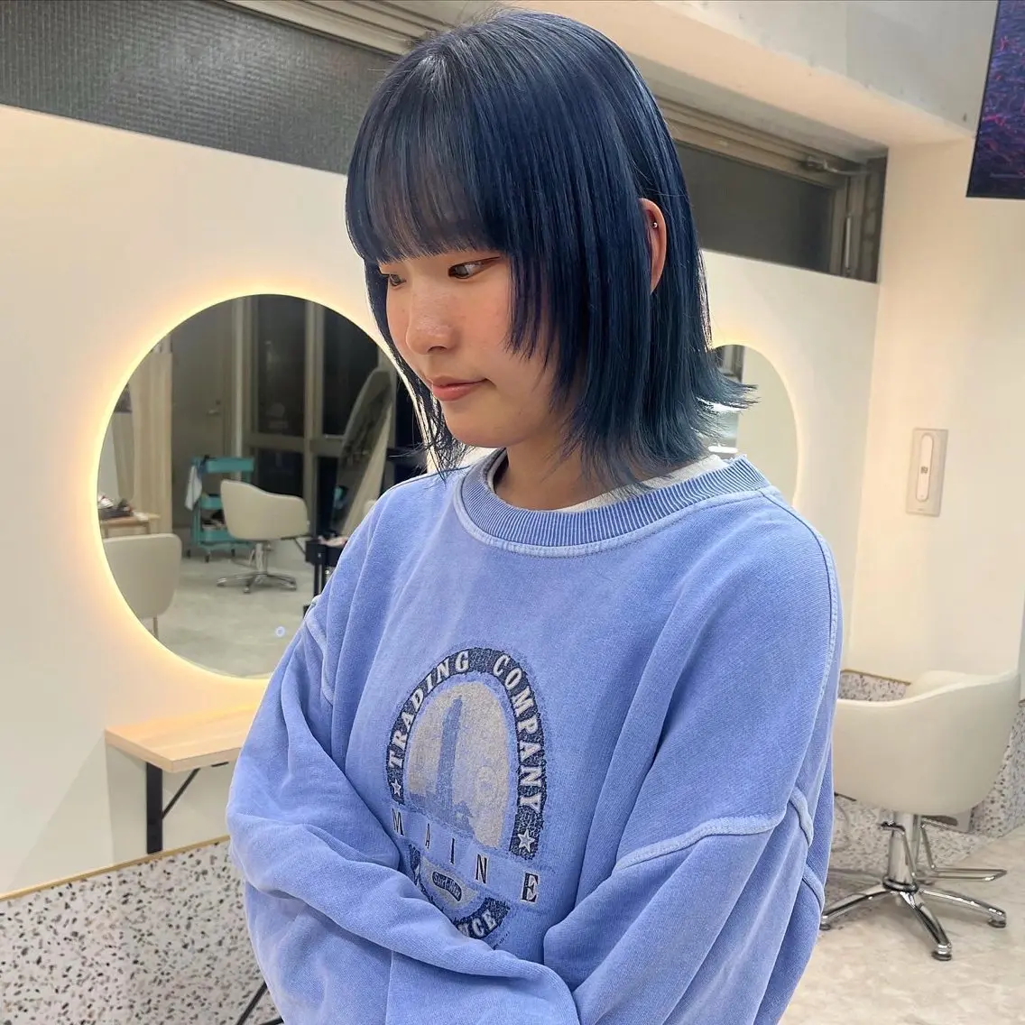 ミディアム 顔周りカット デザインカラー /るあんのヘアスタイル