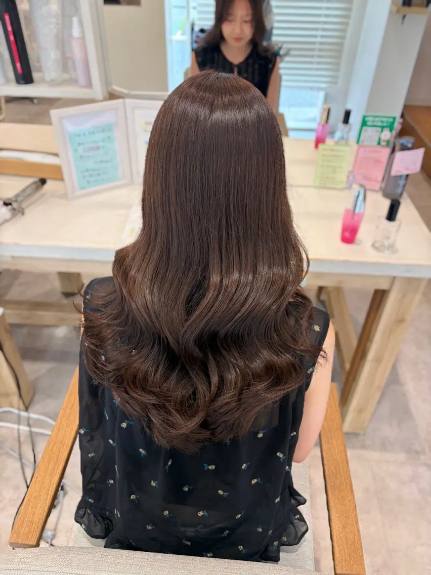 ロング カラー ショコラグレージュ グレージュ ヘアカラー Nana /赤羽/艶カラー🩵のヘアスタイル