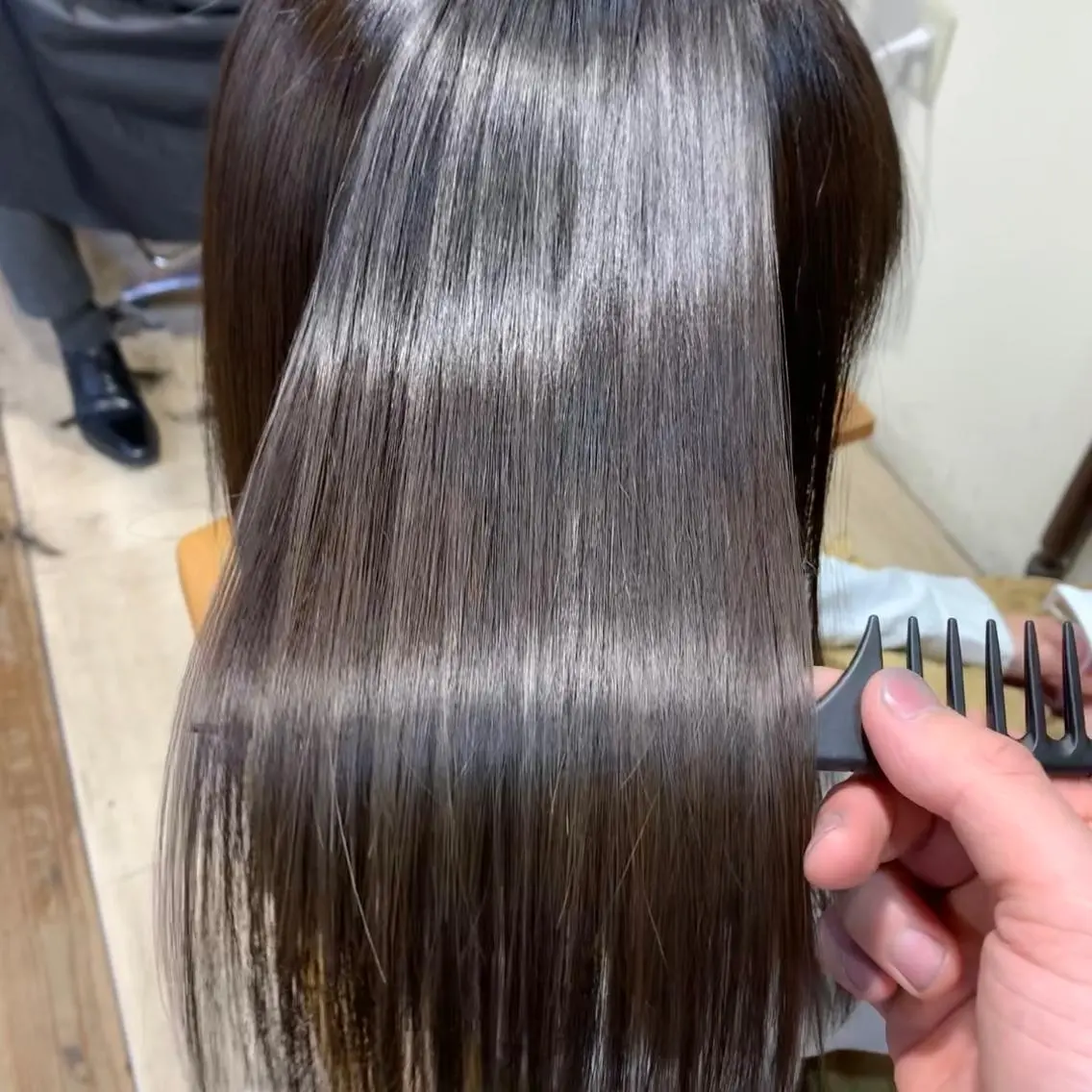 セミロング カラー 髪質改善 トリートメント カット ヘアカラー トリートメント 縮毛矯正/山根勇平 /完全マンツーマンのヘアスタイル