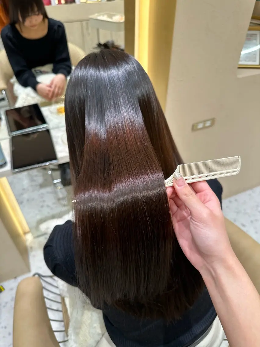 ロング パーマ カット 縮毛矯正 トリートメント 酒井 里穂のヘアスタイル