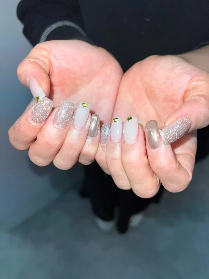 ネイル フラッシュネイル フレンチネイル ジェルネイル ハート マグネットネイル ハンドネイル ハンドケア Bana_ Nailのネイルデザイン