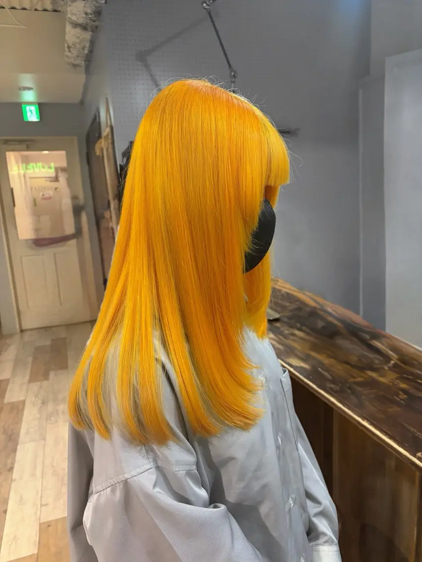 ロング カラー オレンジ レイヤーカット カット ヘアカラー 盛れるレイヤー× ウルフMari🪽のヘアスタイル
