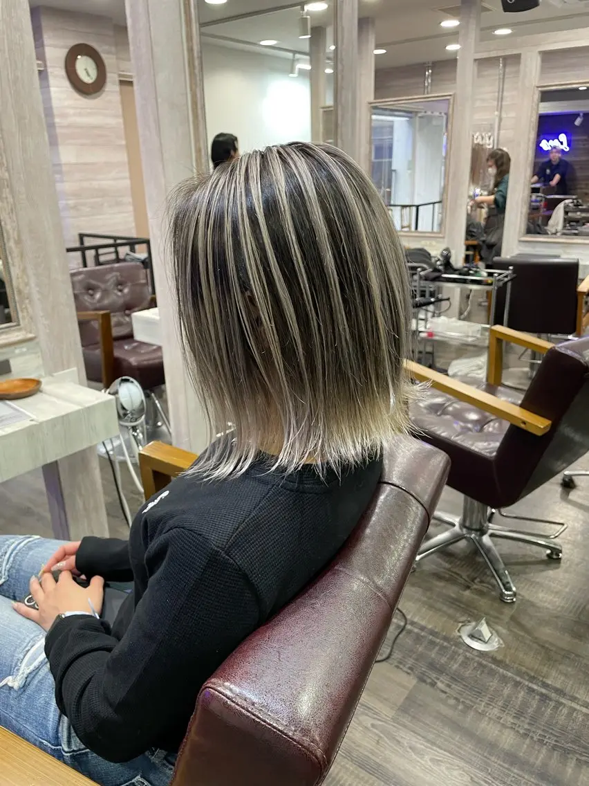 ミディアム カット ヘアカラー トリートメント LOCO/ Koukiのヘアスタイル