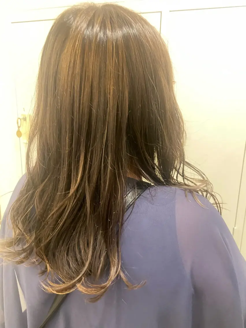 ロング カラー ヘアアレンジ コジマ ツムギのヘアスタイル
