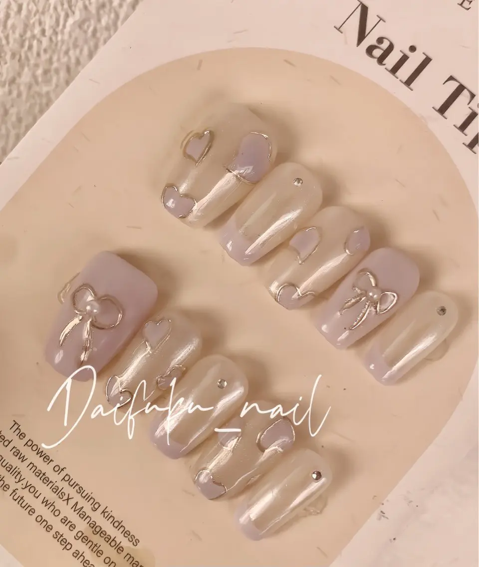 ミディアム Daifuku nailsのネイルデザイン