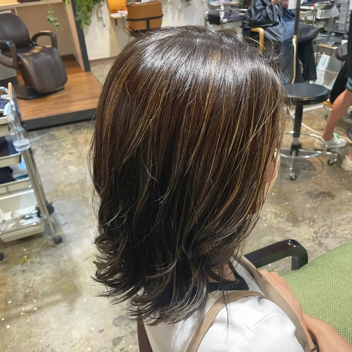 ミディアム カラー ヘアアレンジ アッシュ ハイライトカラー ハイライト 🇰🇷韓国ｽﾀｲﾙ ﾚｲﾔｰ/ayanaのヘアスタイル