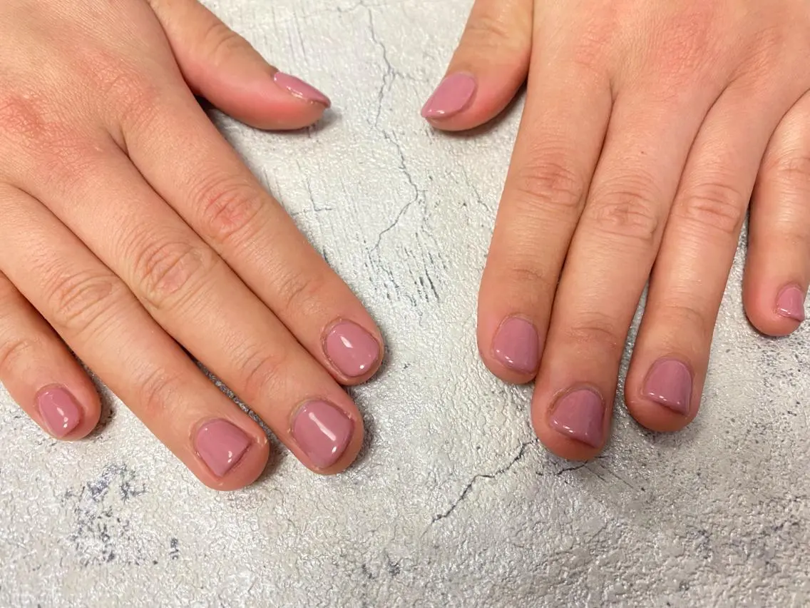 ネイル ワンカラーネイル ピンク ハンドネイル mogunail &blowのネイルデザイン