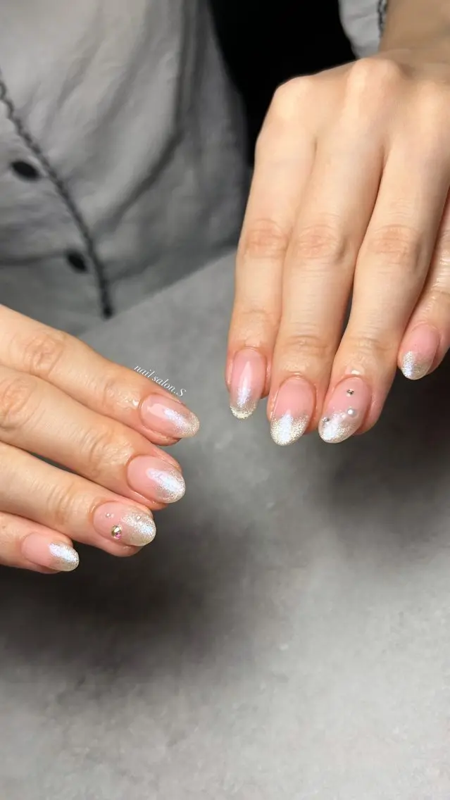 ネイル チークネイル 長さ出し ガーリー マグネットネイル 持ち込み ハンドネイル 関山 志乃のネイルデザイン