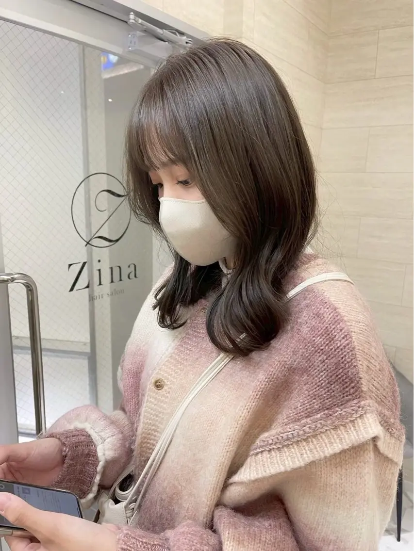 ミディアム カラー ヘアカラー トリートメント 🫧艶カラー/韓国風 /フェザー🫧Renのヘアスタイル