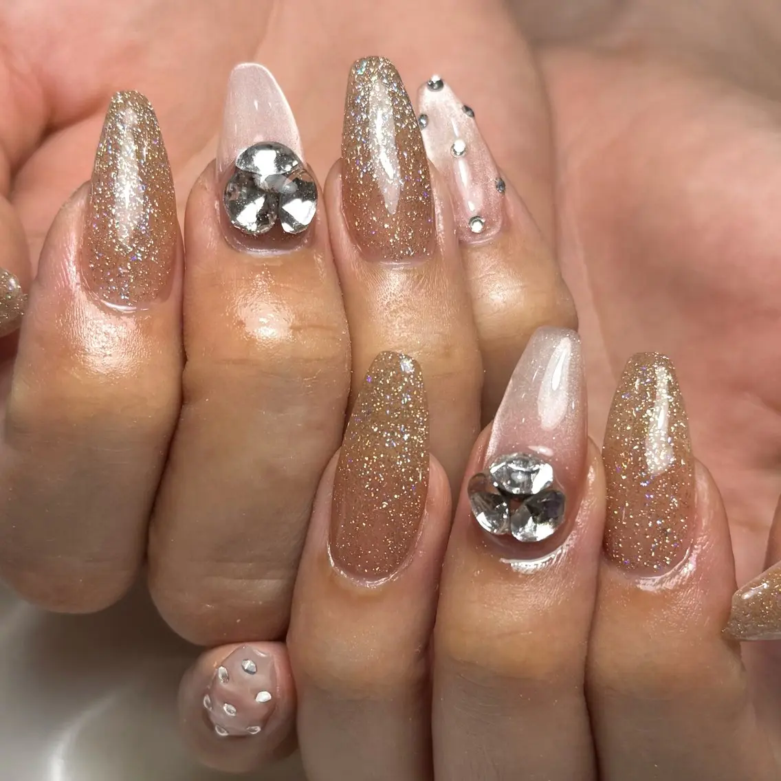 ネイル フラッシュネイル ジェルネイル キラキラネイル マグネットネイル ワンカラーネイル Ray nail natsu🎀のネイルデザイン