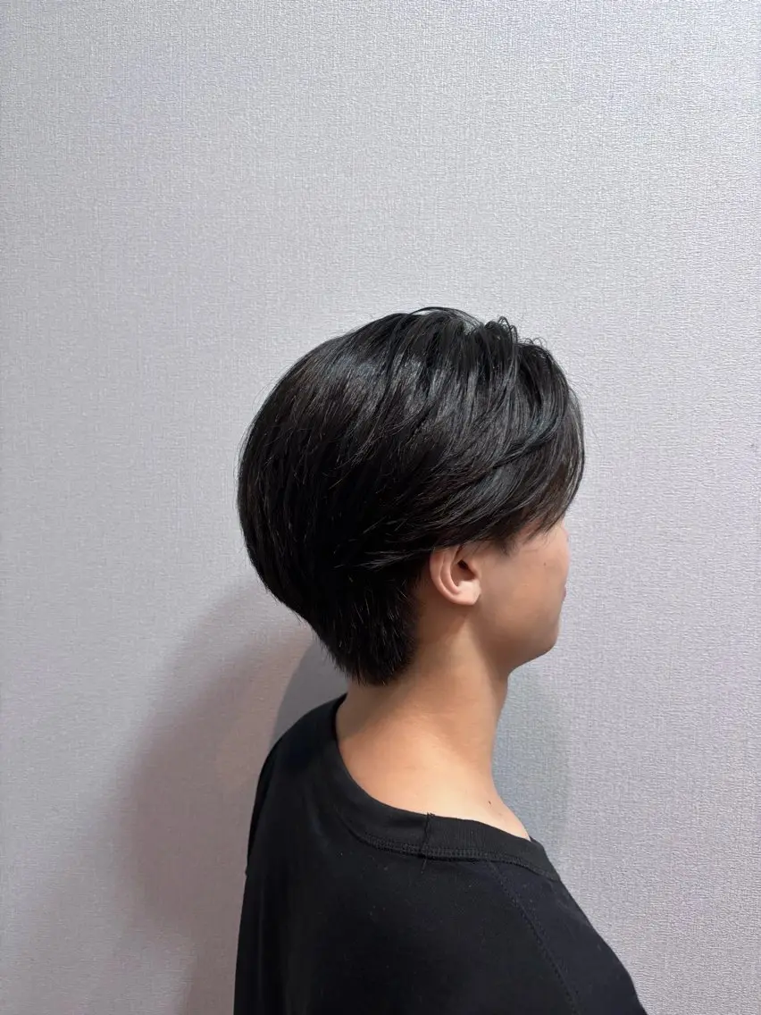 ショート メンズ 刈り上げ カット 髙木 雅子のヘアスタイル