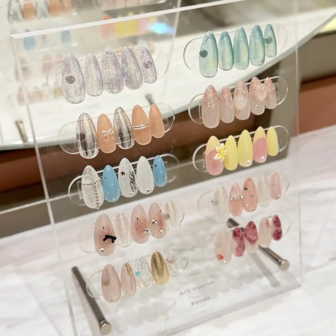 ネイル アートネイル ハンドネイル TAKAHASHI 🧃Zina錦糸町のネイルデザイン