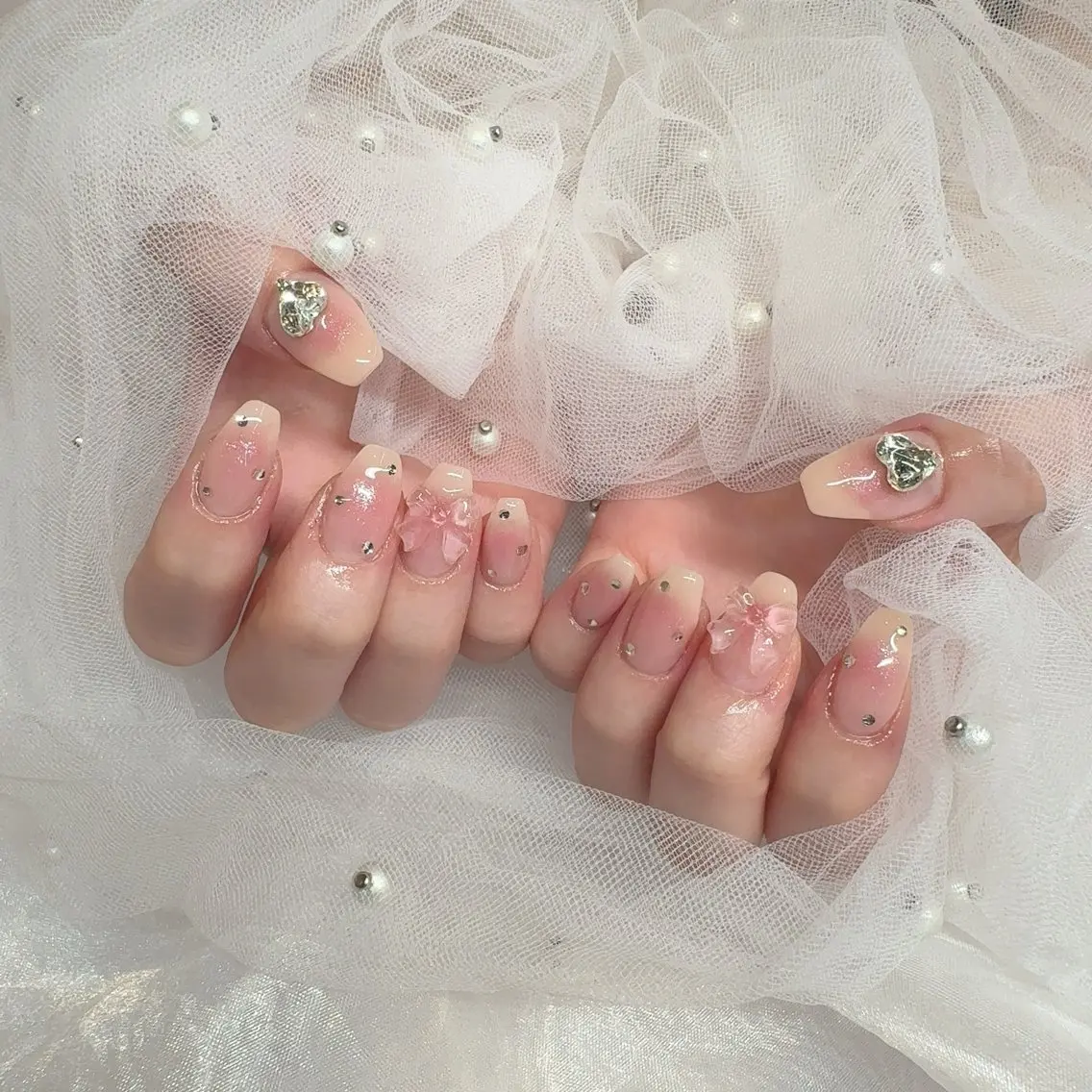 ネイル ハンドネイル ☁️BLITZ 🎀笠原雪音🎀のネイルデザイン