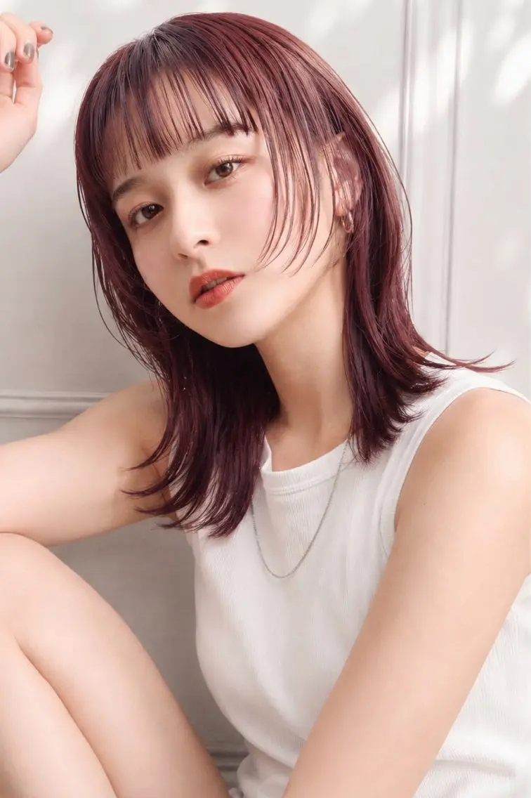 ミディアム カット ヘアカラー 北村 亜寿那のヘアスタイル