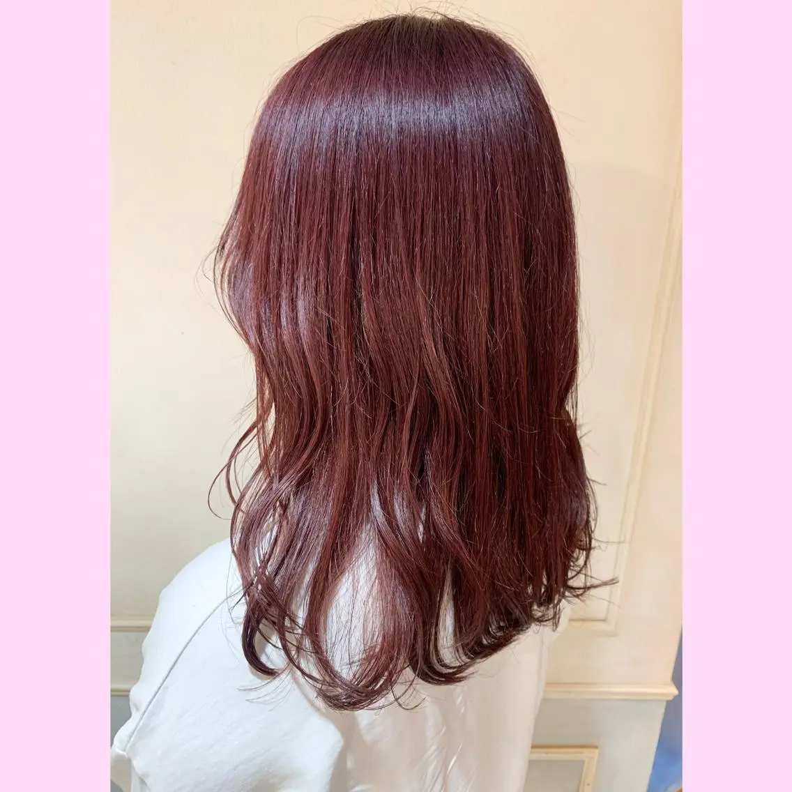ロング カラー 黒髪 ブリーチ カシス イルミナカラー 浅沼 久瑠美のヘアスタイル