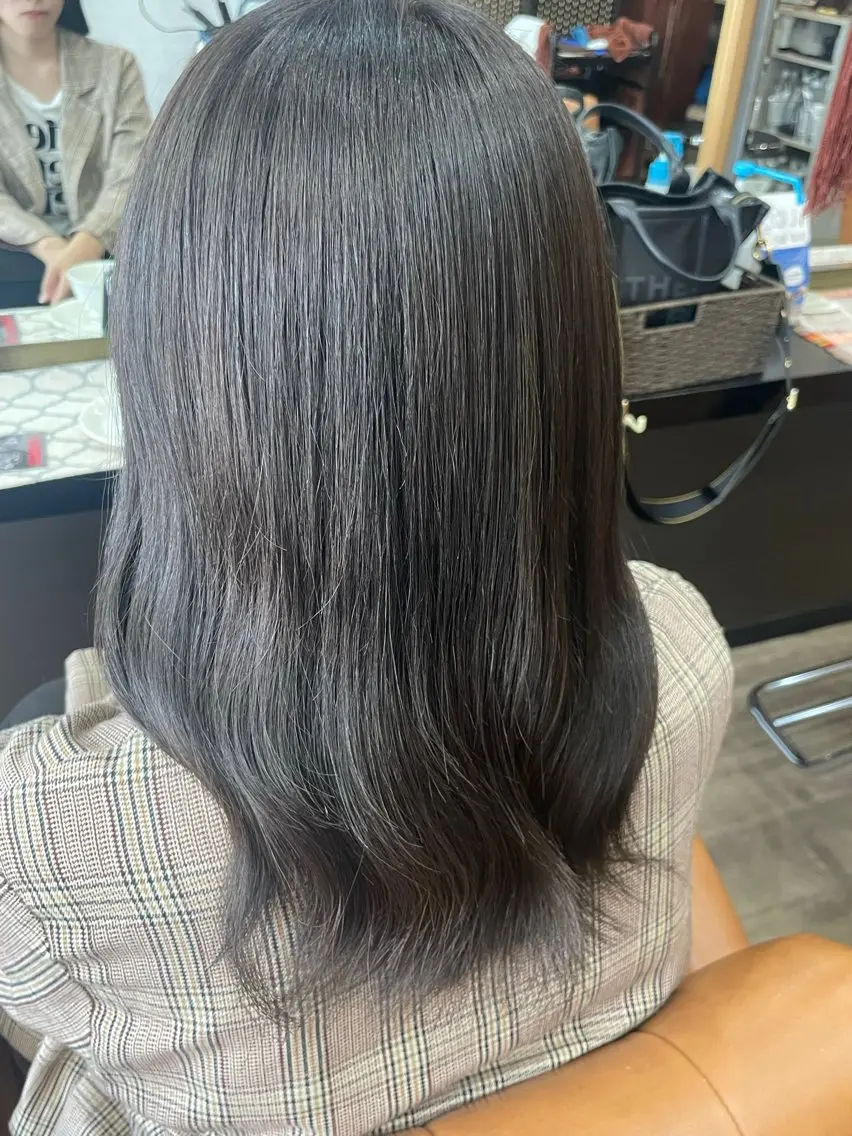 セミロング アッシュ アッシュグレー アッシュグレージュ 🖤keina🖤 詳細必読:*･のヘアスタイル