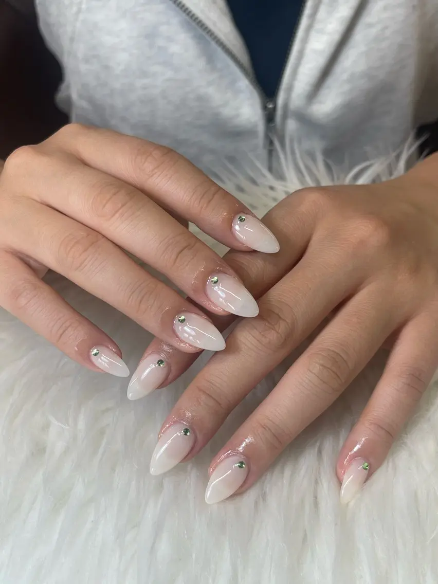 ネイル ハンドネイル NiJi Nailsのネイルデザイン