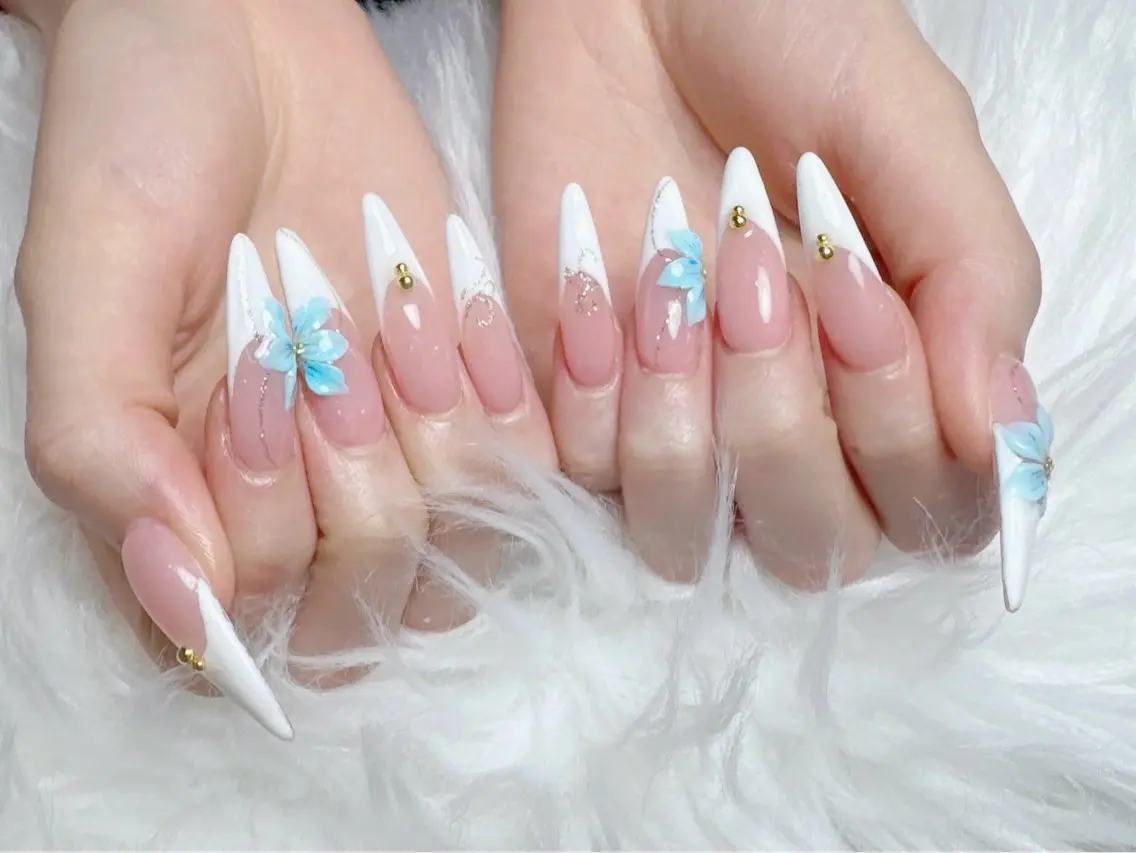 ネイル ブルー フットネイル フレンチネイル 韓国ネイル マグネットネイル ハンドネイル Hara Nail 【持ち込みOK】のネイルデザイン