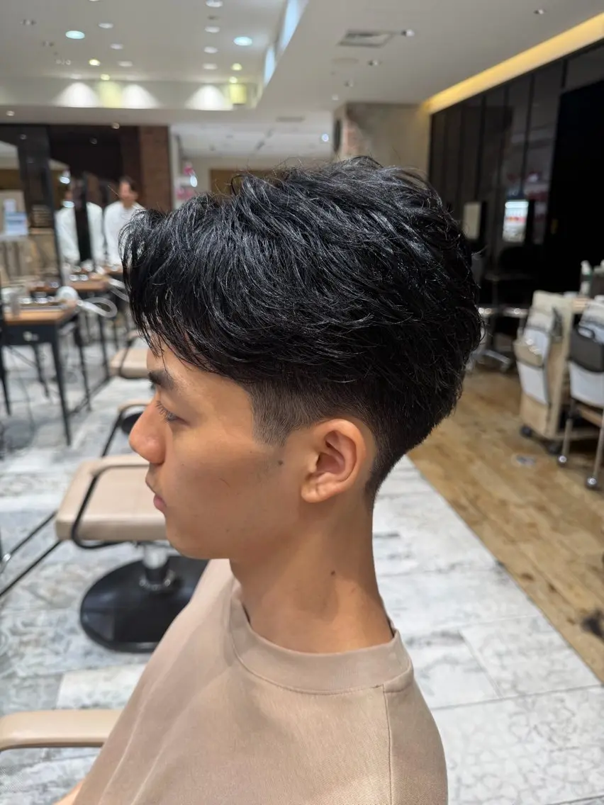 🈳《水&金11:00〜20:00》新宿店限定✨️✂️メンズカット✂️➕ダメージ補習トリートメントの写真