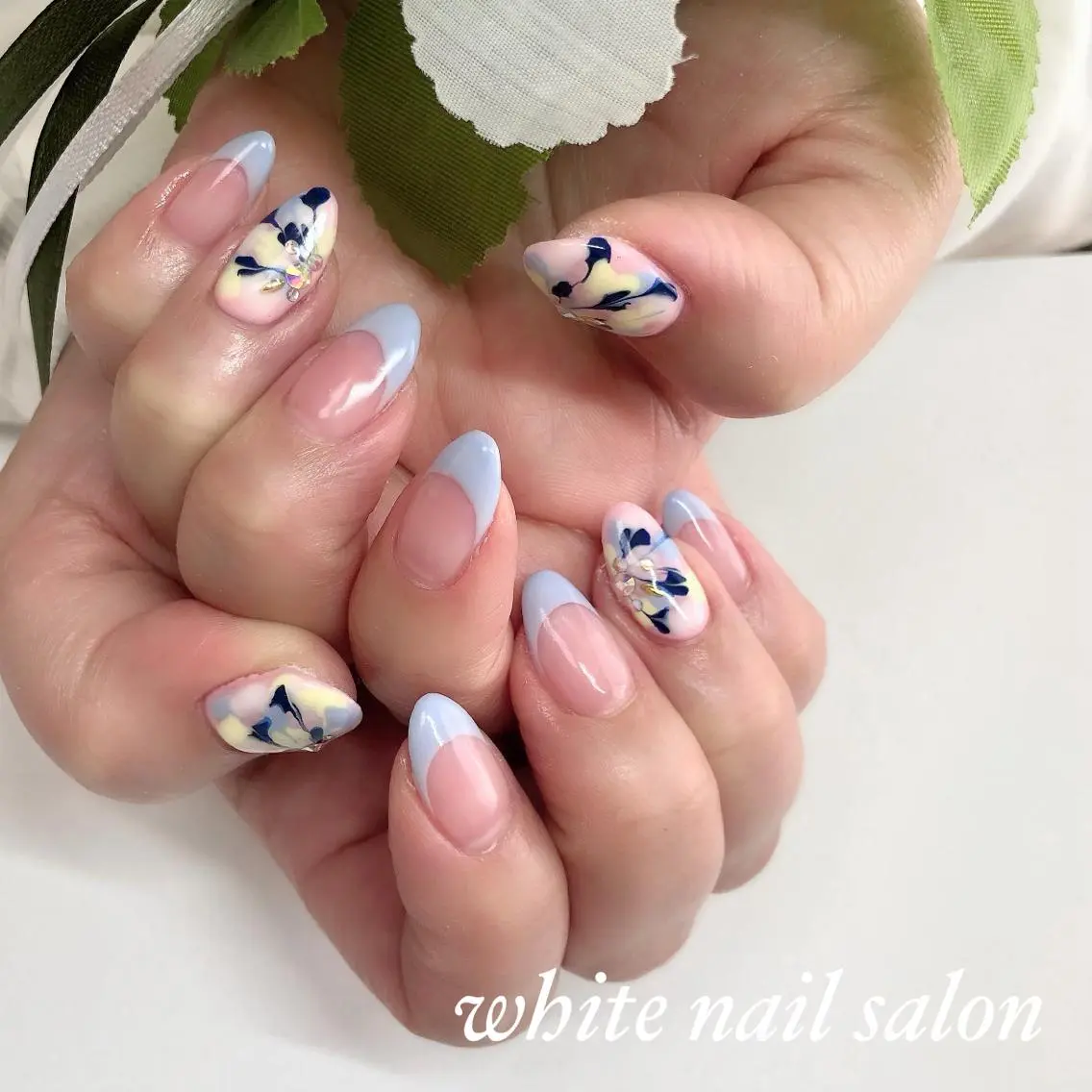 ネイル アートネイル フレンチネイル ジェルネイル ハードジェル 持ち込み ハンドネイル white nail salonのネイルデザイン
