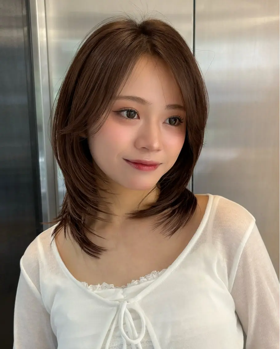 ミディアム カラー カット ヘアカラー トリートメント 大人レイヤー×艶髪 小久保　春暁のヘアスタイル