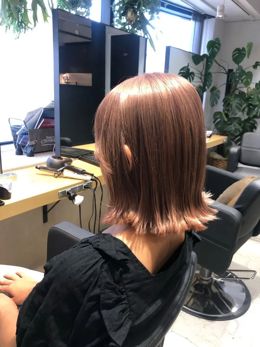 ショート カラー ベージュカラー ブリーチ ミルクティーベージュ ✨髪質改善ストレート ×ミニボブ✨萩原 翼のヘアスタイル