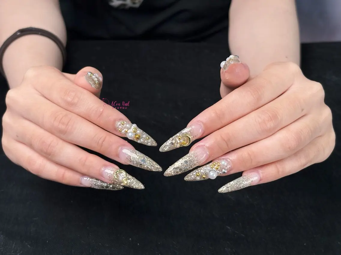 ネイル 桜ネイル 長さ出し フラワーネイル フレンチネイル ジェルネイル ハンドネイル ACon NailSalonのネイルデザイン