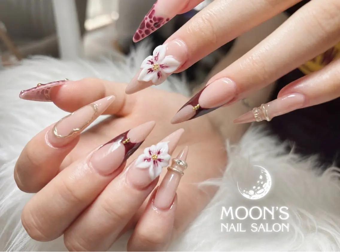 ネイル shoko🌙 Moonsのネイルデザイン