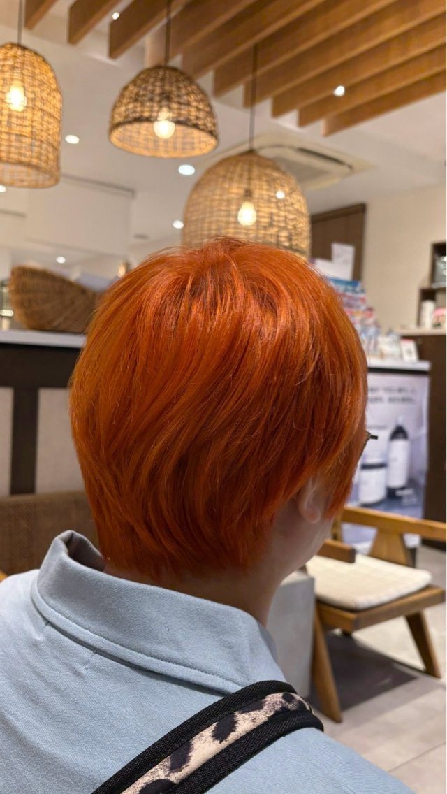 ショート 富田 紗世のヘアスタイル