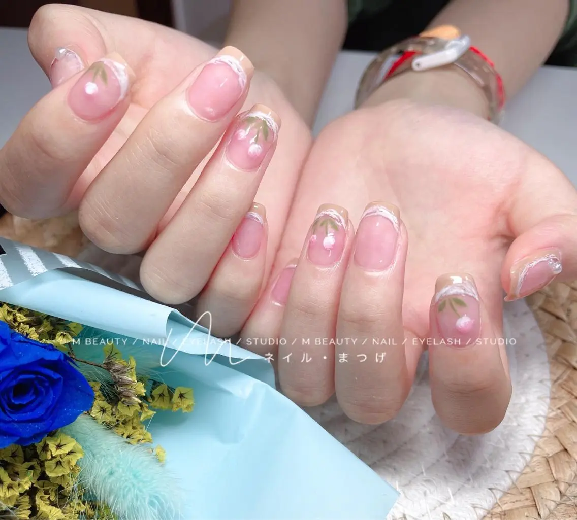 ネイル ハンドネイル M🌷nail 長さだし専門店のネイルデザイン
