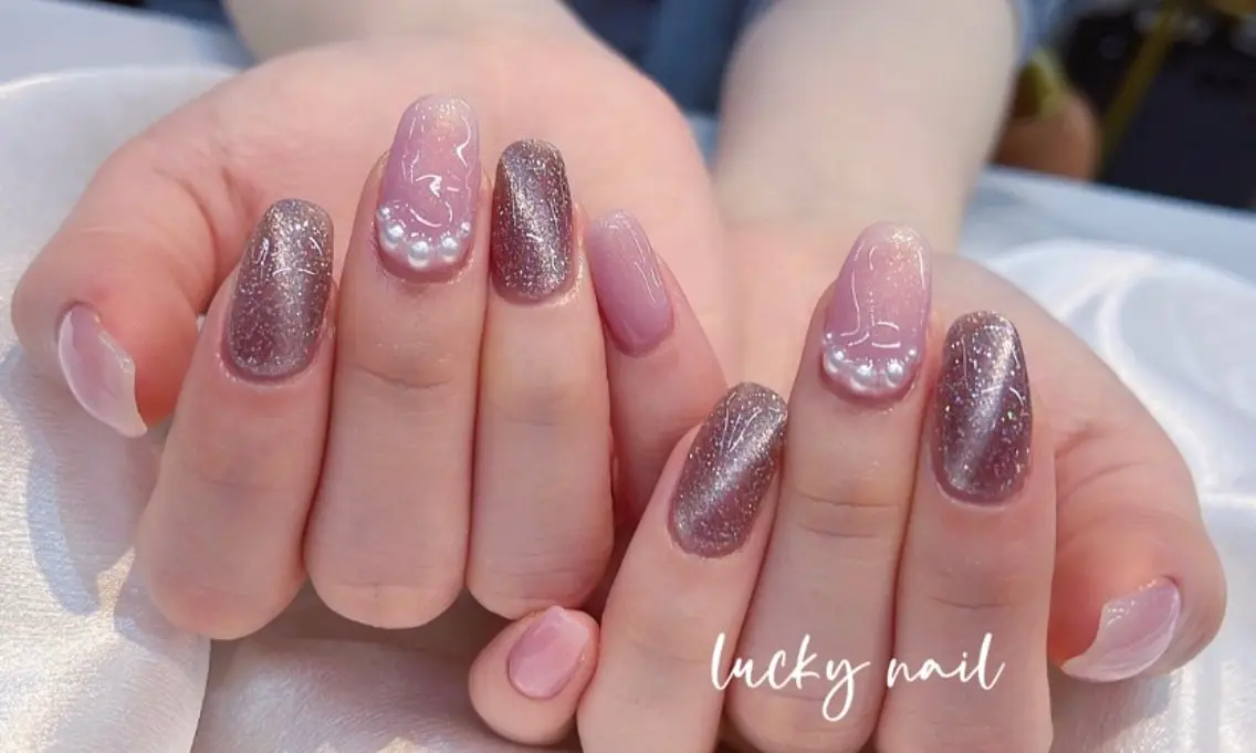 ネイル チークネイル 長さ出し ジェルネイル マグネットネイル 持ち込み ハンドネイル ハンドケア Lucky nail  小林和希のネイルデザイン