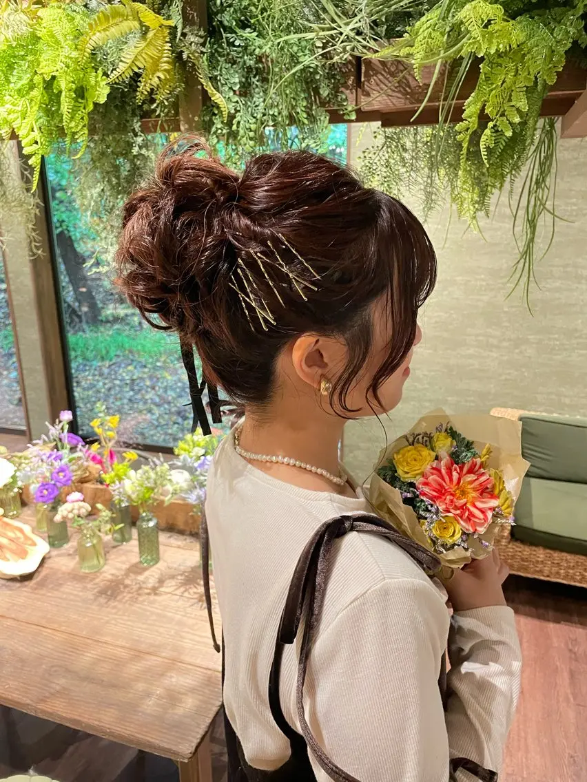 お出かけ前にヘアアレンジして可愛くしましょう♪の写真