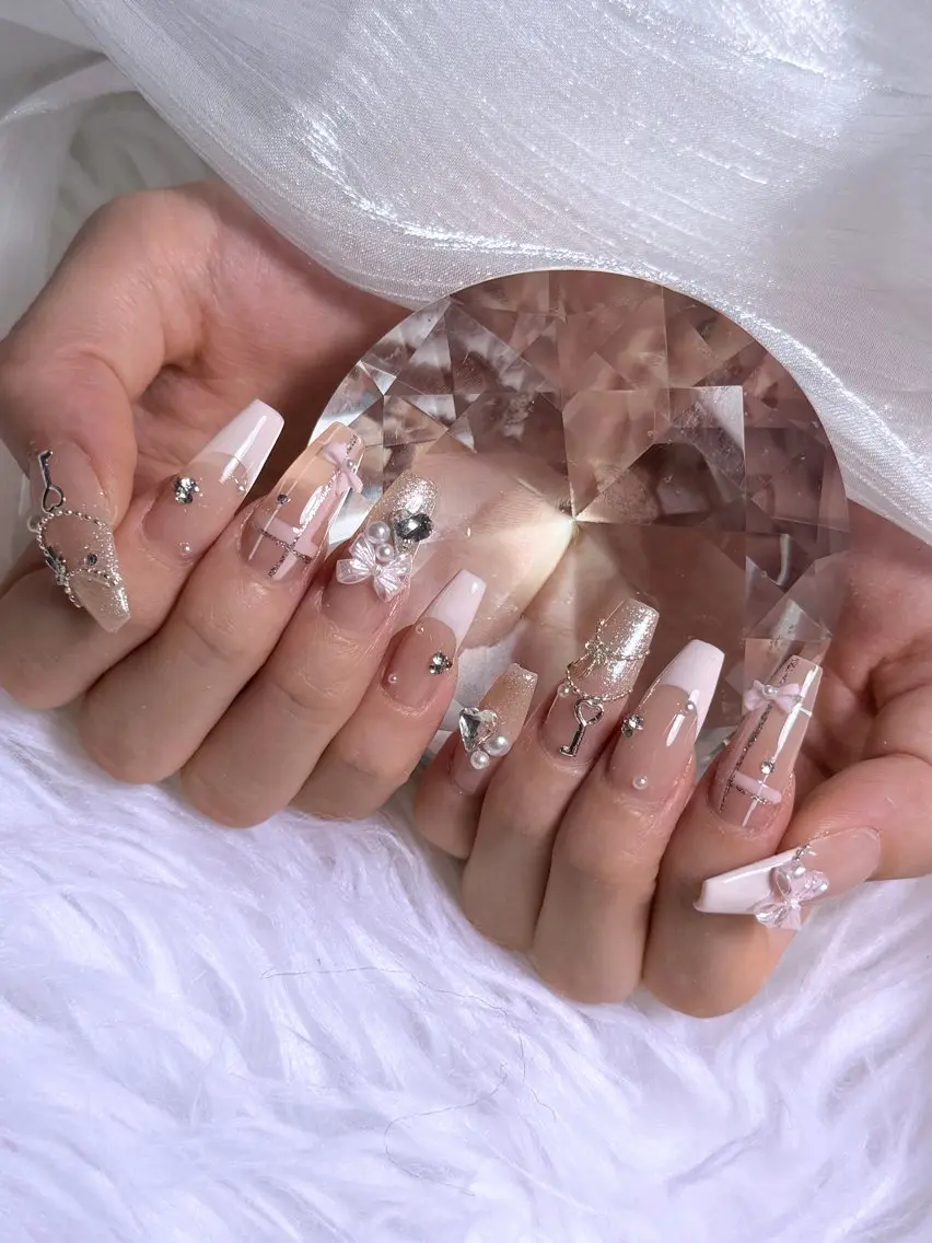 ネイル ハンドネイル Rinaky Amee Nailのネイルデザイン