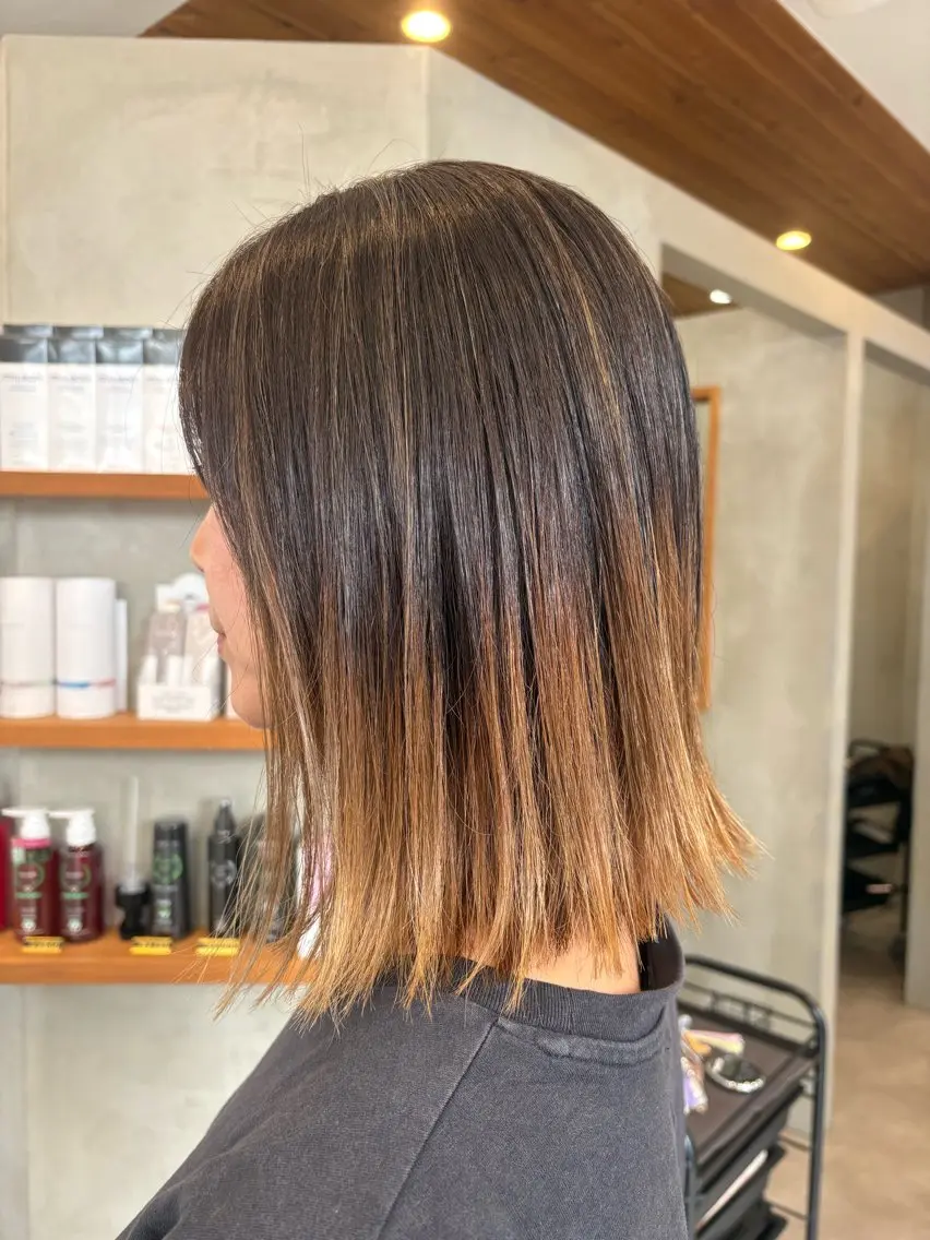 ミディアム 樋口 さくらのヘアスタイル