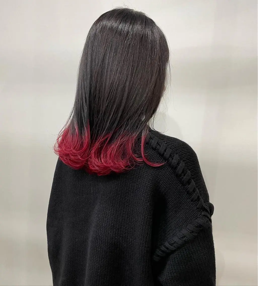 カラー white.梅田 デザインカラー🦄のヘアスタイル