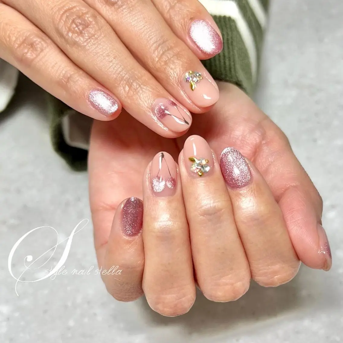 ネイル アートネイル キラキラネイル ワンカラーネイル ステラ marikominoのネイルデザイン