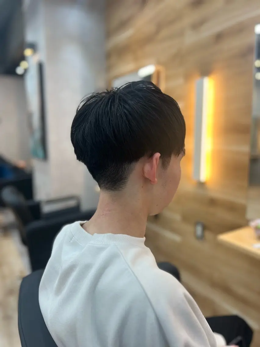 メンズ マッシュ 刈り上げ Aguhair milo森山知幸のヘアスタイル