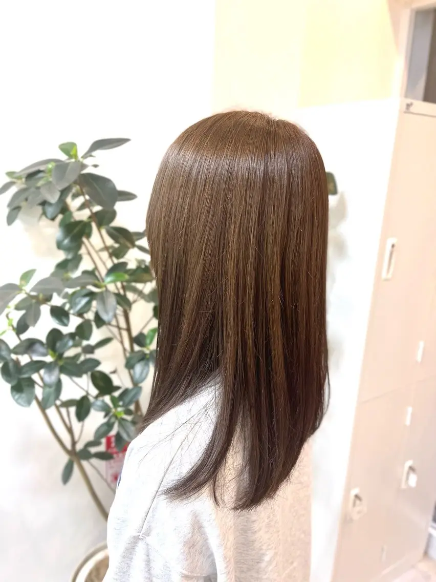 【髪質改善】うねり、広がりに悩む大人女性へ イノアカラー+カット+リンクの写真