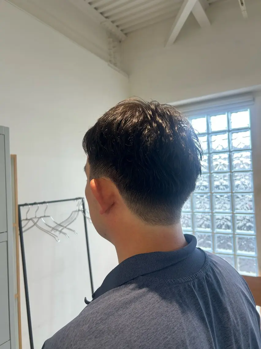 メンズ サワダ ミナミのヘアスタイル