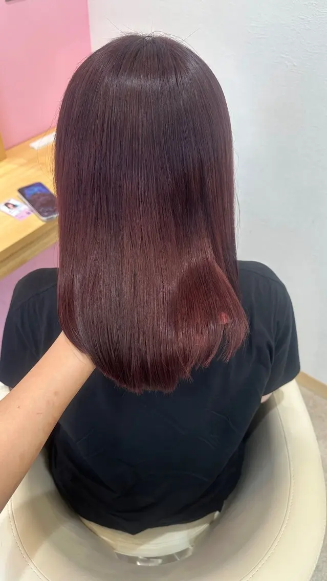 ミディアム カット ヘアカラー 淡い暖色カラー🩰 girly ♡ ノアのヘアスタイル