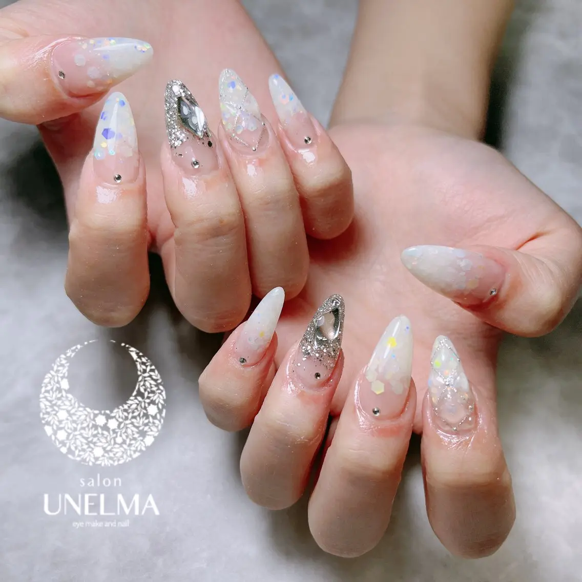 ネイル アートネイル UNELMA _ERIKAのネイルデザイン
