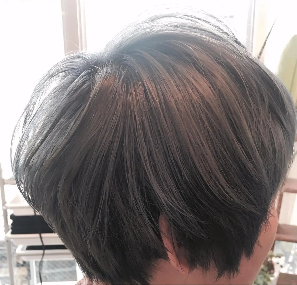 ショート カラー 【渋谷で人気】艶髪× 髪質改善/ツヤカラーのヘアスタイル