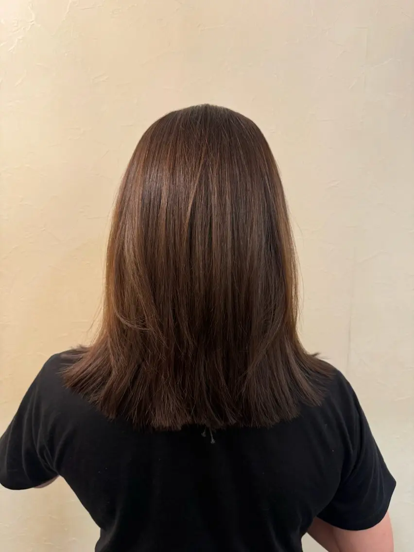 ミディアム カット 縮毛矯正 トリートメント 髪質改善🫧 Natsumiのヘアスタイル