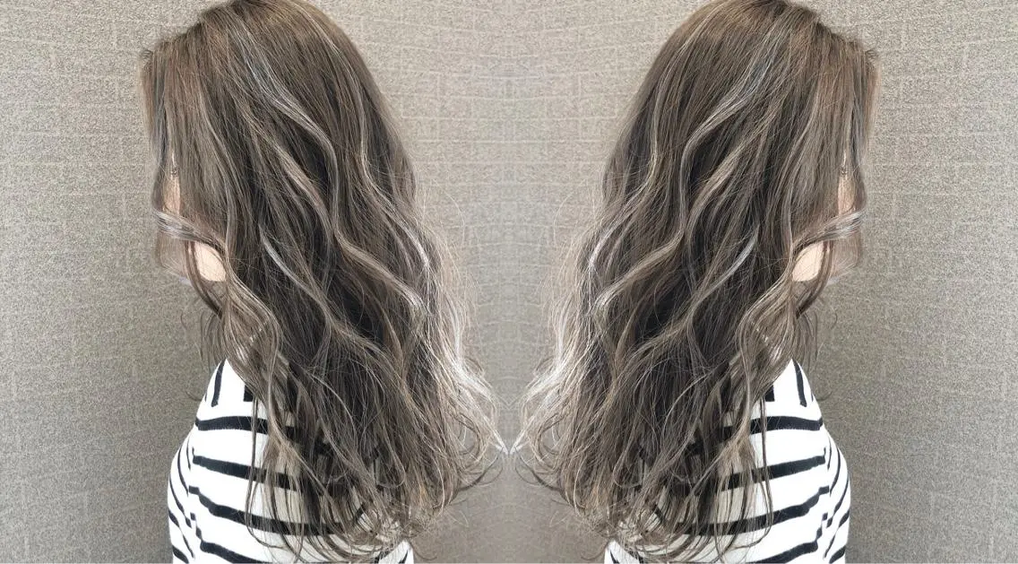 ロング カラー ヘアアレンジ バレイヤージュ デザインカラー グラデーションカラー ハイライトカラー ハイトーンカラー アンドウ ユウ/ レイヤーカット/韓国のヘアスタイル