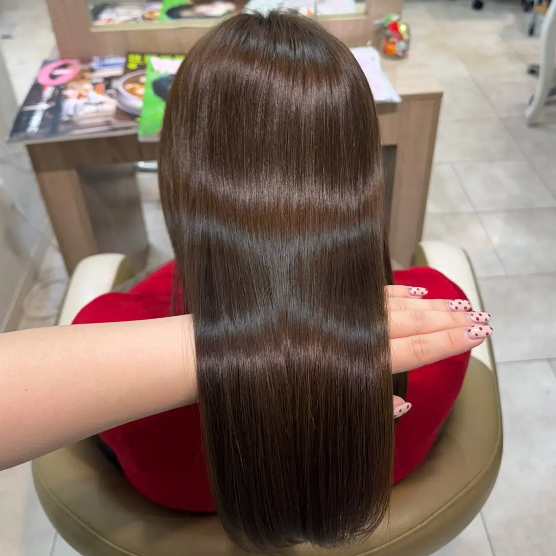 セミロング トリートメント 艶カラー×レイヤー 🪽maiのヘアスタイル
