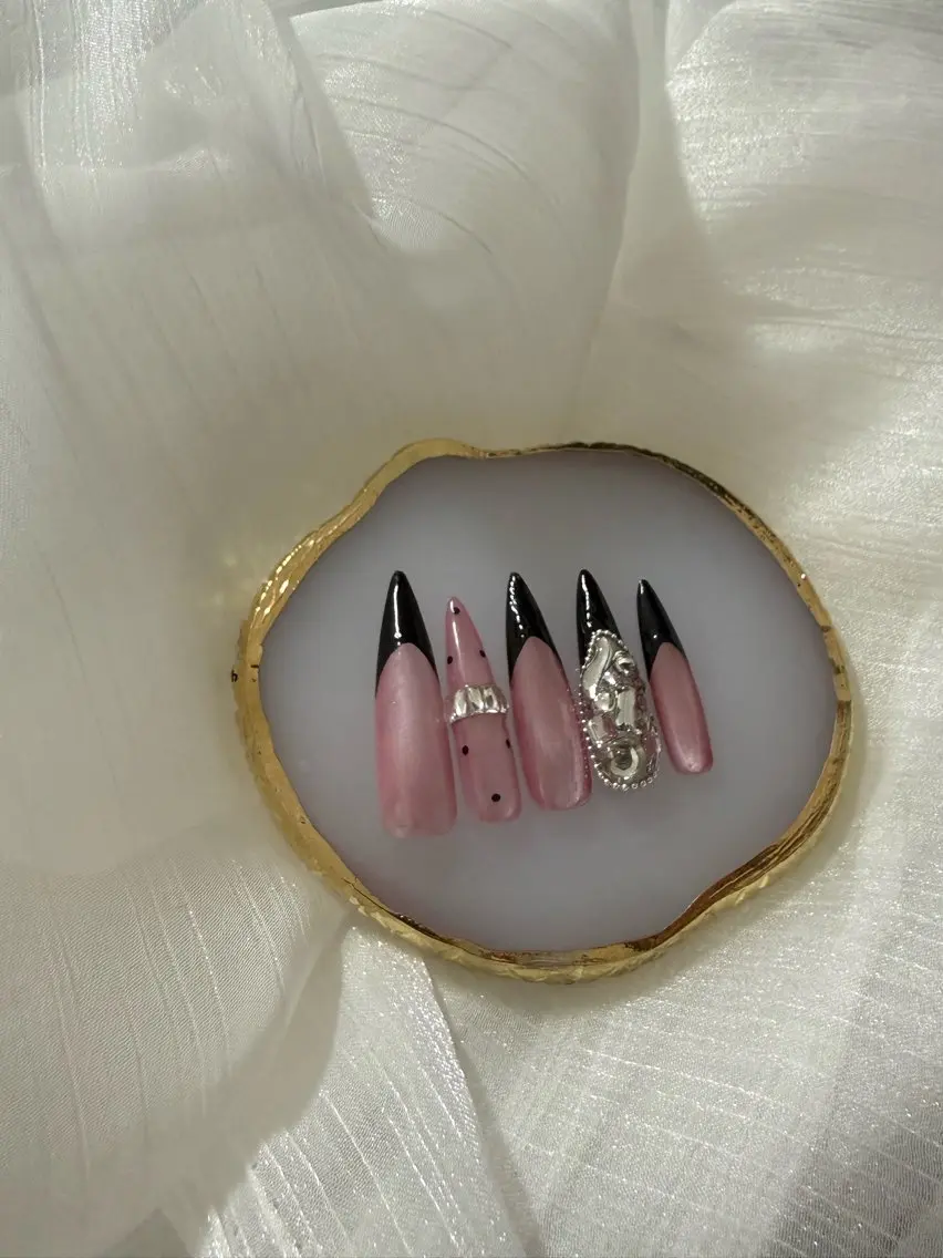 ネイル Nailroom Hのネイルデザイン
