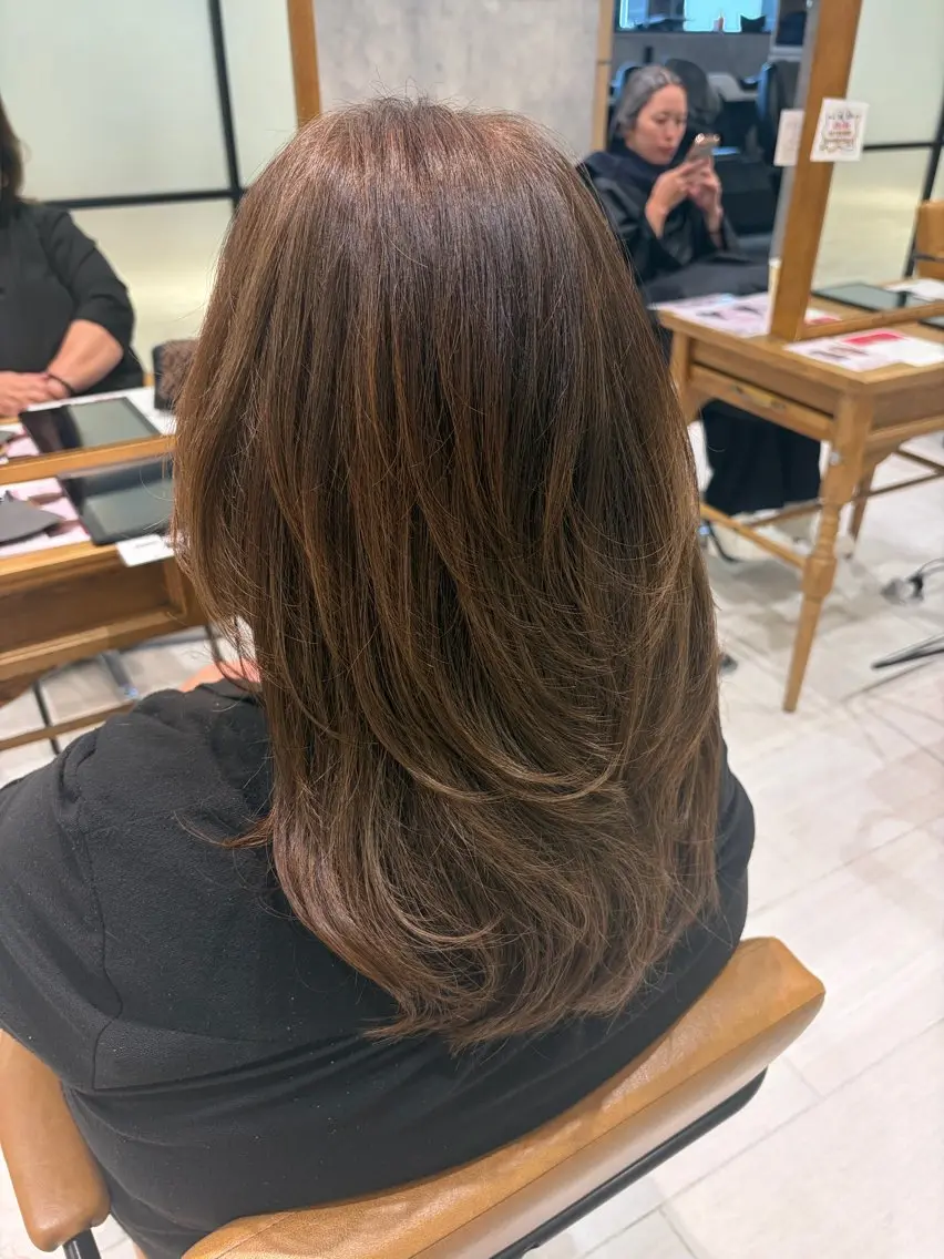 セミロング ヘアアレンジ カット ヘアカラー 髪質改善 💎Azumiのヘアスタイル