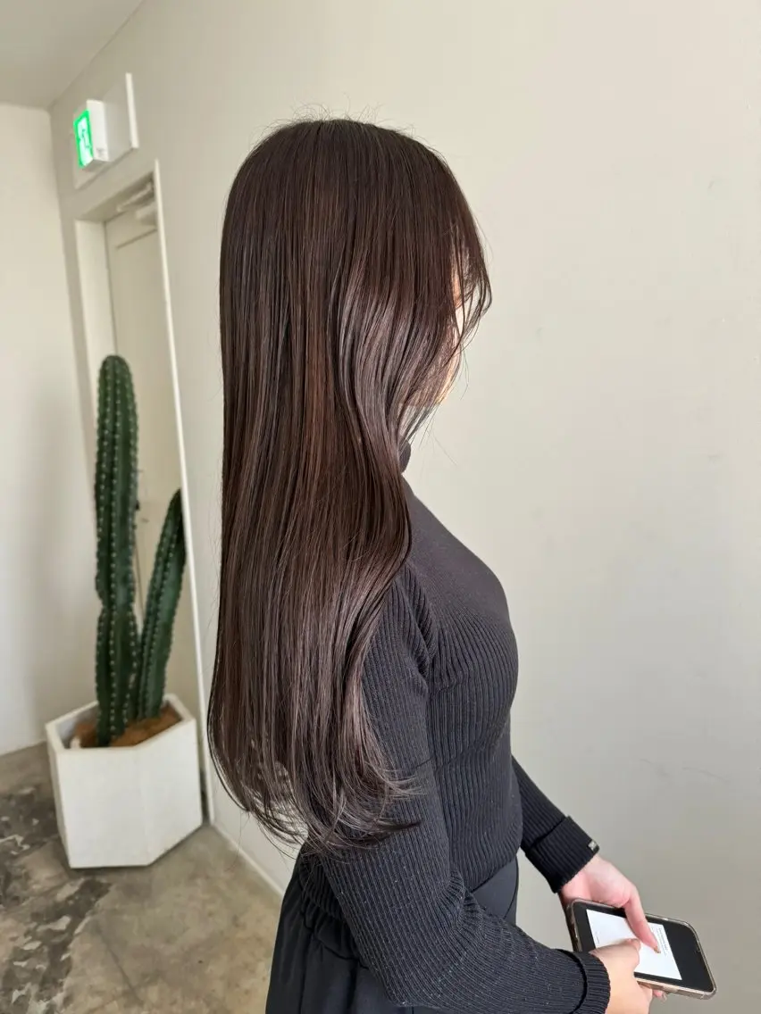 【広がりや癖が気になる方おすすめ艶髪フルコース✨】カット+カラー+髪質改善ストレート+Aujuaトリートメントの写真